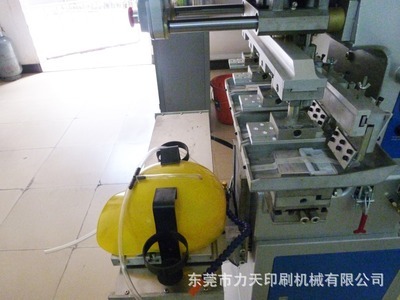 S4S四色穿梭印工作帽 革新印刷工藝，力天機械領航行業新紀元